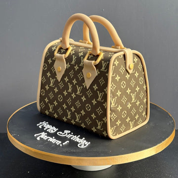 Iconic Cakes for</br> your Iconic Moments