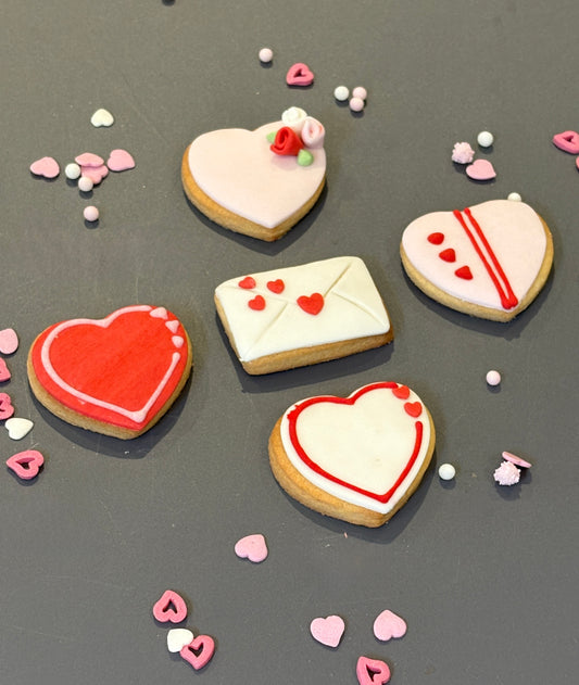 Content of the valentine gift box of 5 valentine cookie