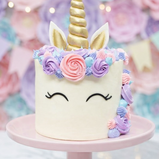 unicorn buttercream birthday cake with rainbow mane, for delivery in london